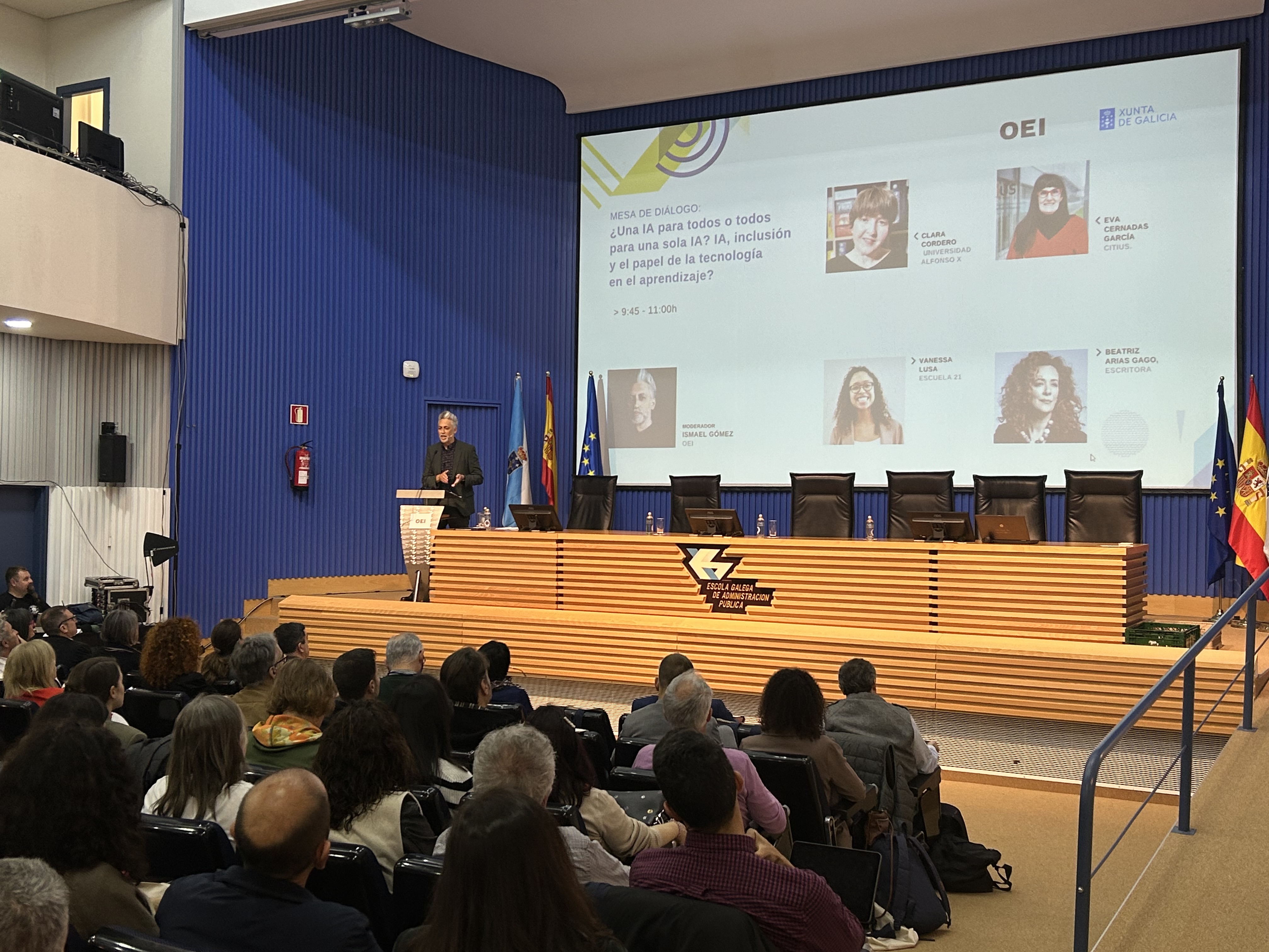 La transformación digital y el papel de la IA en la educación a debate en seminario organizado por la OEI y la Xunta de Galicia en Santiago de Compostela
