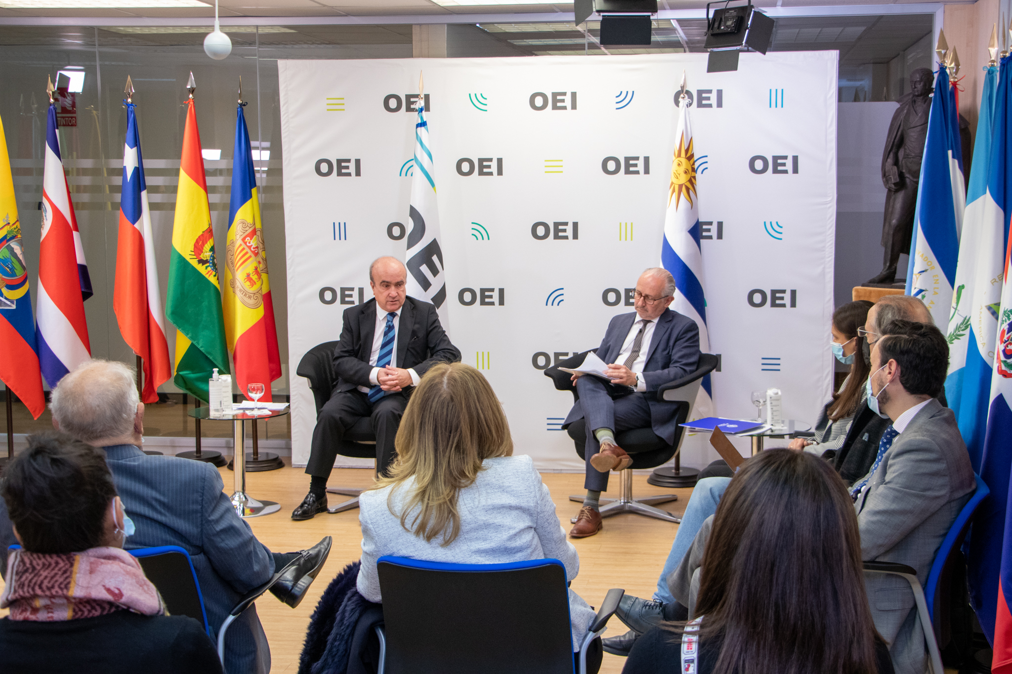 A OEI lança um programa regional para fortalecer a transformação digital na educação na Ibero-América