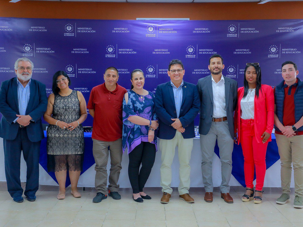 Docentes ganadores del Concurso de Excelencia Educativa 2023 ya se encuentran en El Salvador para intercambiar experiencias pedagógicas