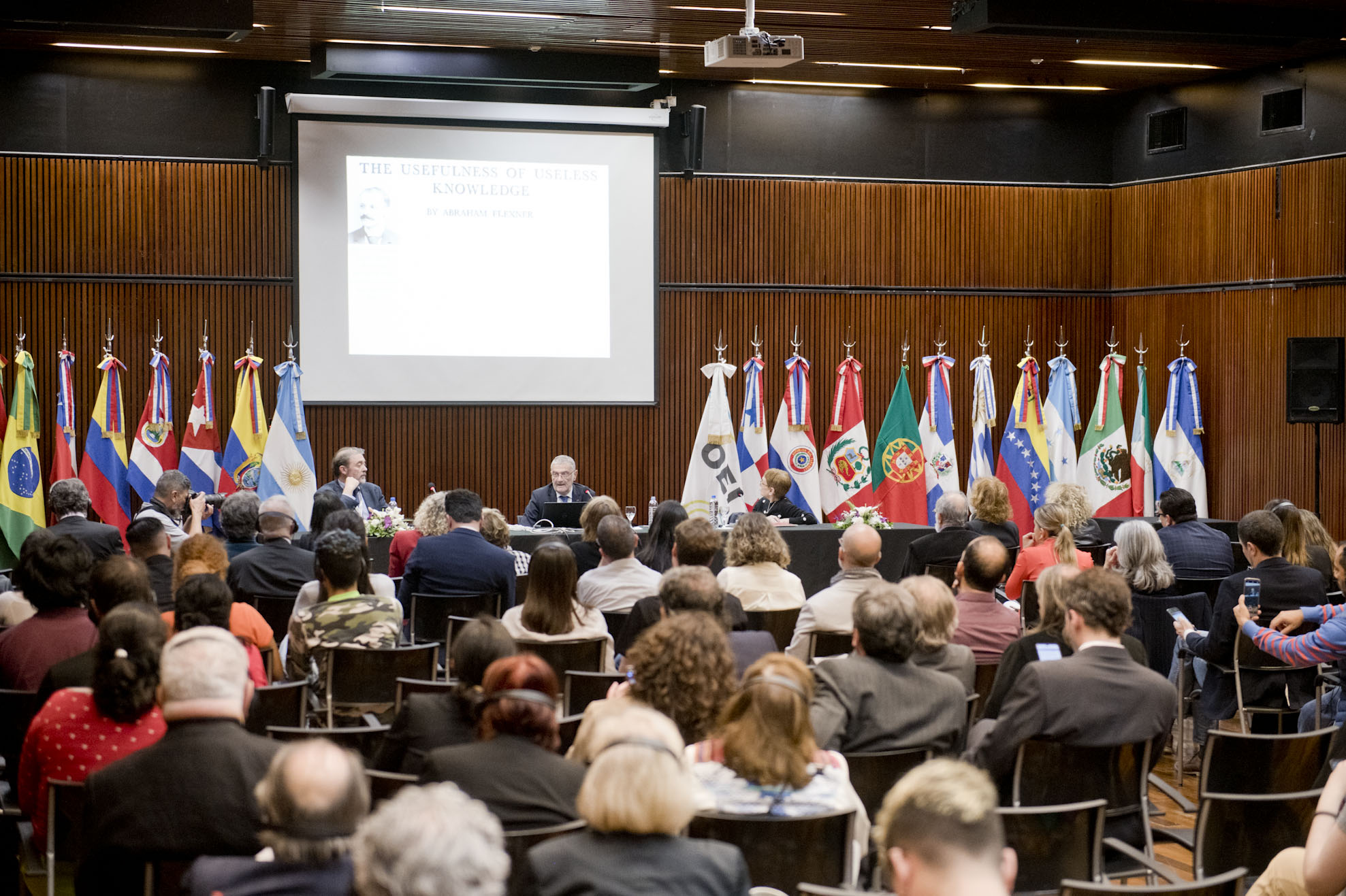 La conferencia magistral del Premio Nobel de Física 2012, Serge Haroche, cierra en Buenos Aires la Semana Internacional de Ciencia y Tecnología 