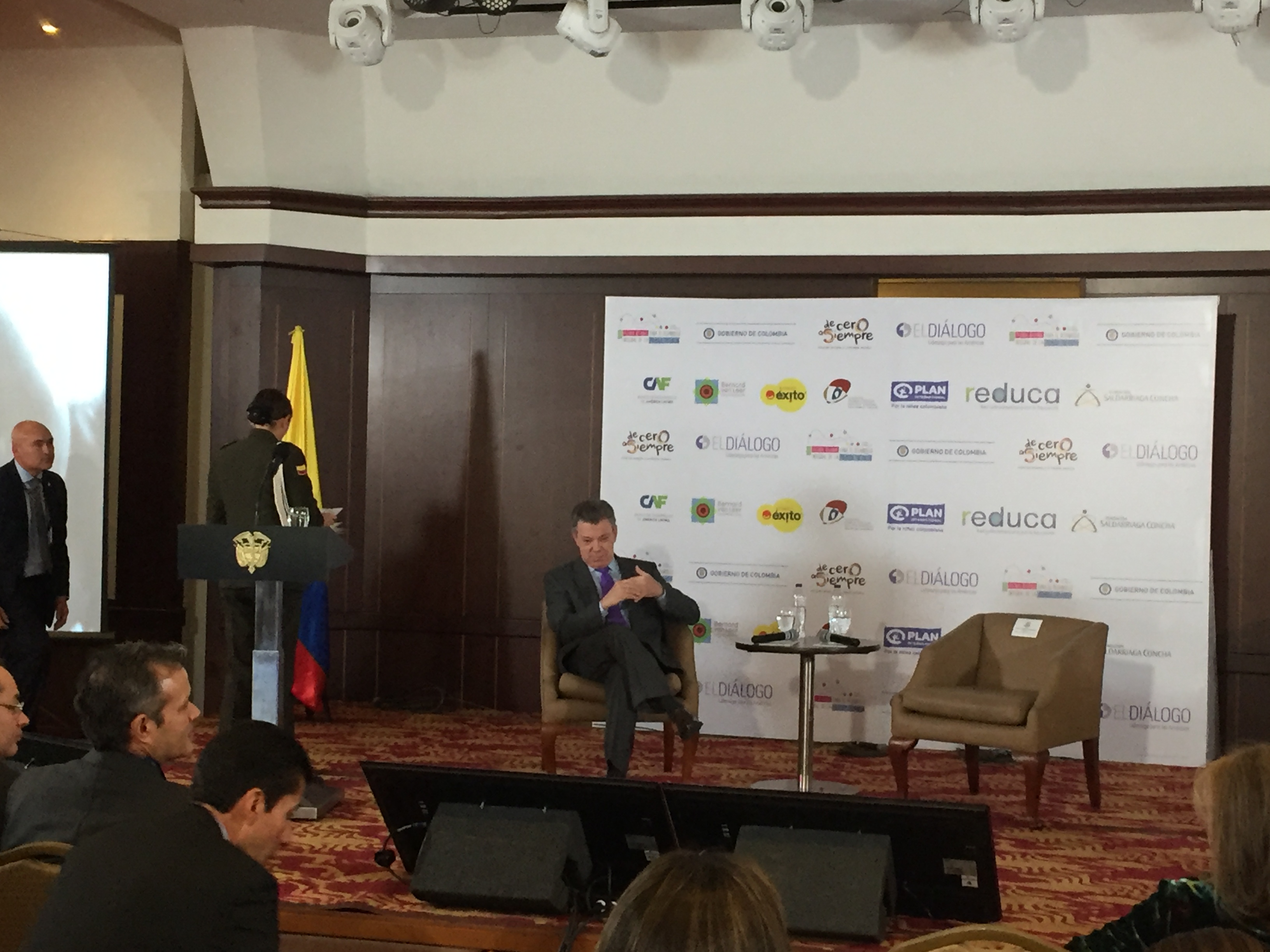Presidente Juan Manuel Santos participando del Foro