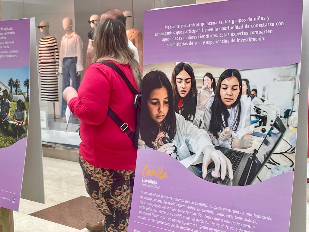 Fotografías y dibujos muestran cómo incentivar vocaciones científicas entre niñas y adolescentes y cómo trabajan las mujeres científicas en Uruguay