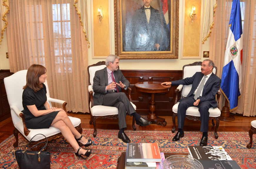 Secretario General de OEI mantiene reuniones con ministros y autoridades nacionales de República Dominicana