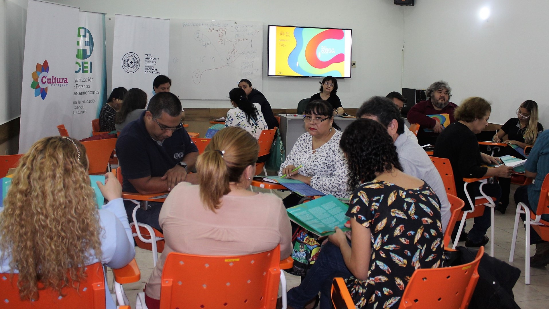 Continúan talleres de  socialización y análisis del Plan Nacional de Cultura y  Programas de Acción 2018-2023 de la SNC