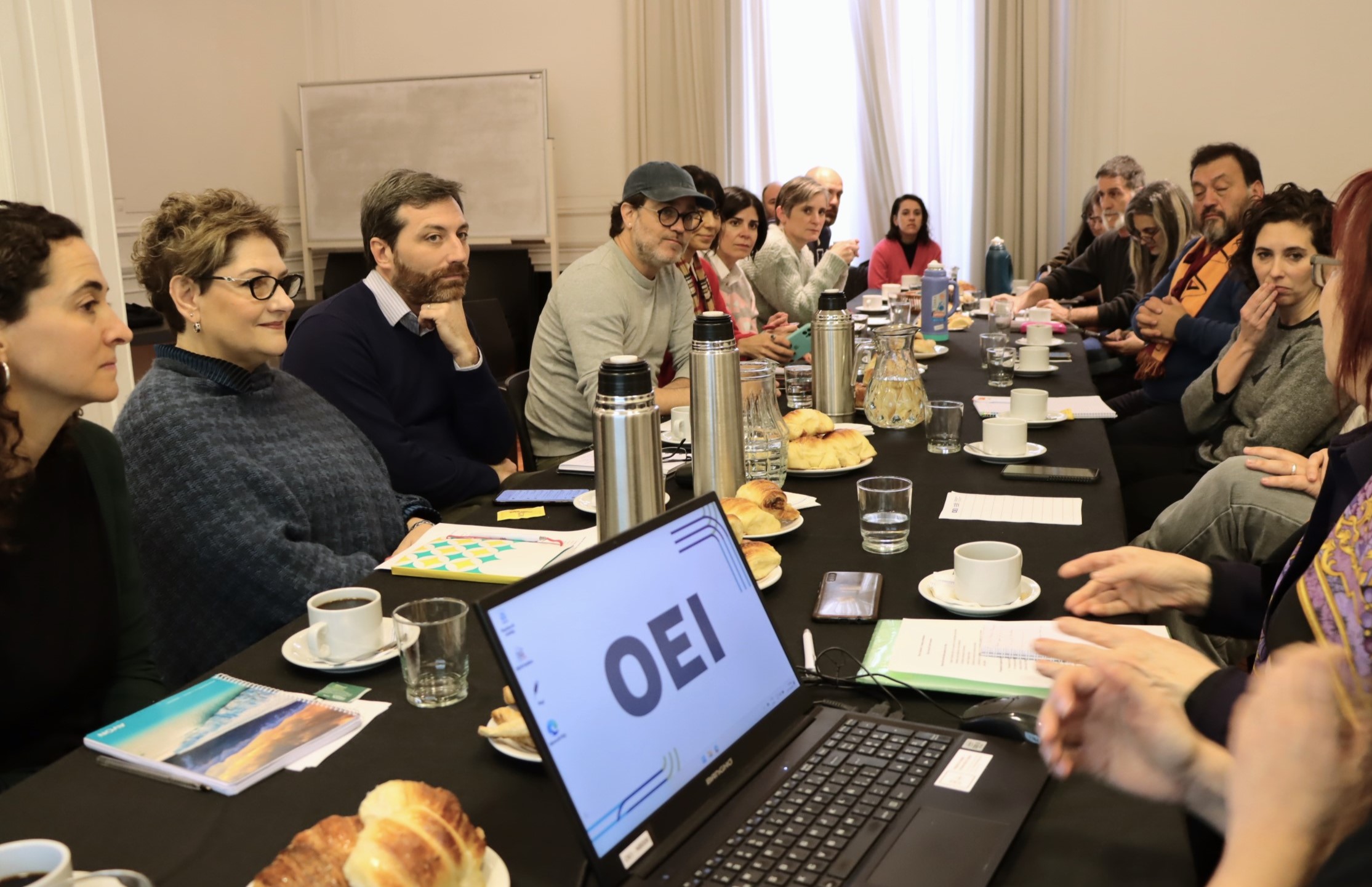 Se realizó la cuarta Mesa de Adicciones y Consumos problemáticos en OEI Argentina