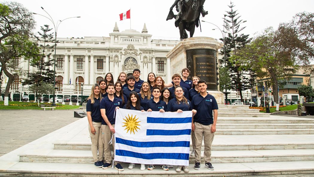 Perú acogió a delegación uruguaya del Parlamento Juvenil del Mercosur y autoridades de la Administración Nacional de Educación Pública 