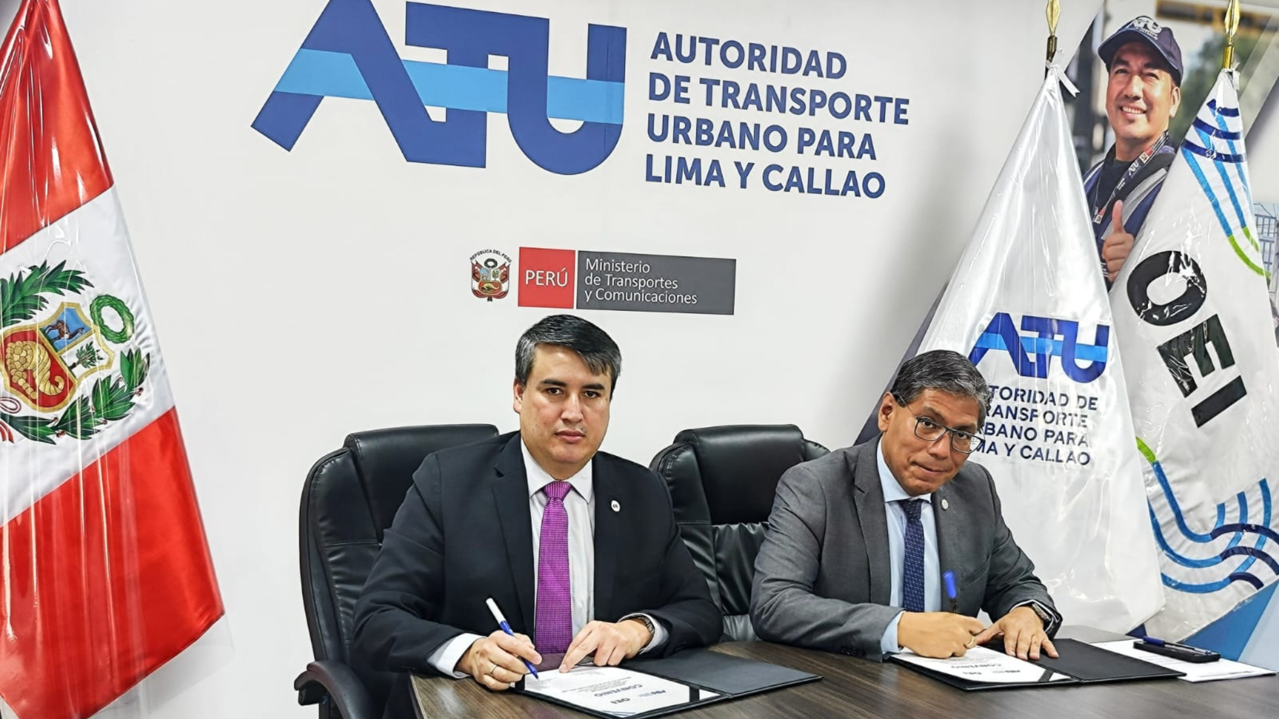 La OEI firma un convenio con la Autoridad de Transporte Urbano (ATU) con el fin de promover la lectura en espacios de transporte