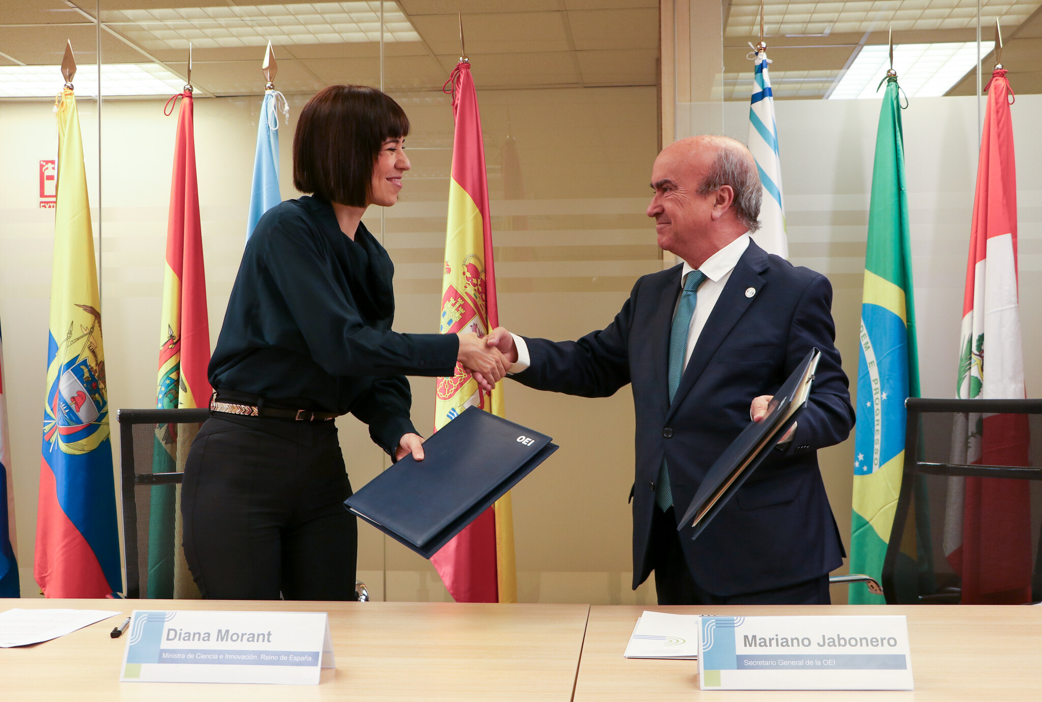 España apoyará un espacio compartido de investigación en Iberoamérica, de la mano de la OEI
