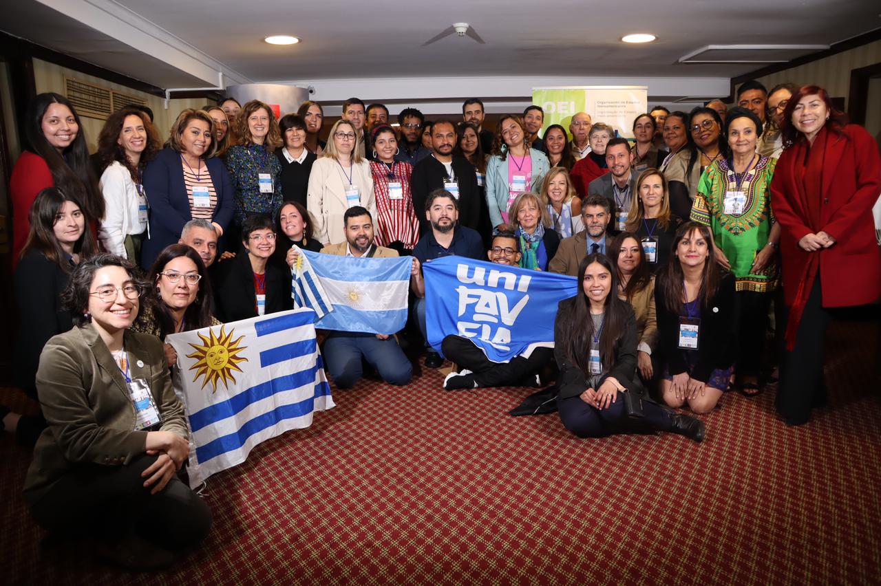 Finalistas del IV Premio Iberoamericano de Educación en Derechos Humanos presentaron sus proyectos en Chile