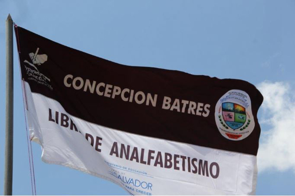 Concepción Batres es declarado municipio libre de analfabetismo