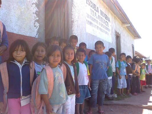 Luces para Aprender inaugura Primera Escuela en Paraguay e Iberoamérica