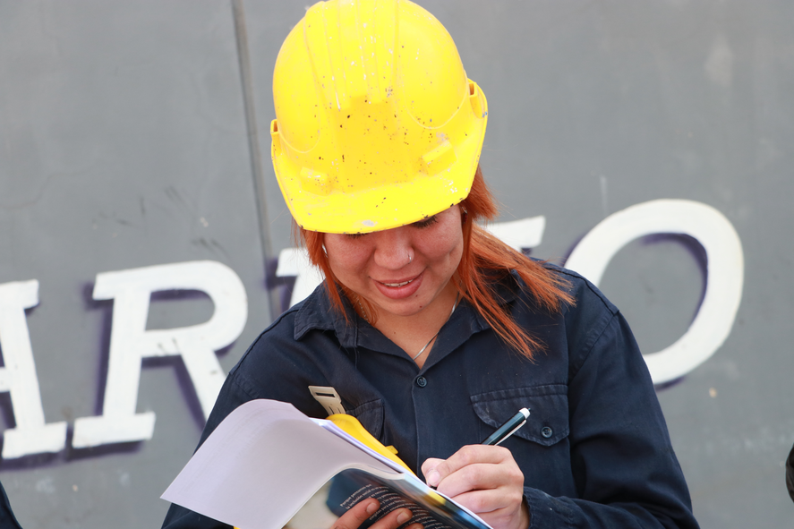 Nº 494 - UOCRA, capacitando a mujeres a trabajar en la construcción