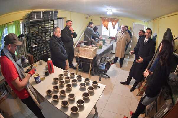 Encuentro entre la Secretaría de Trabajo, Empleo y Seguridad Social, SEDRONAR, OEI y Hogar de Cristo en el Barrio Padre Carlos Mugica