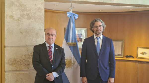 Encuentro de trabajo entre el canciller, Santiago Cafiero, y el secretario general de la Organización de Estados Iberoamericanos, Mariano Jabonero, en el marco de una visita oficial a la Argentina