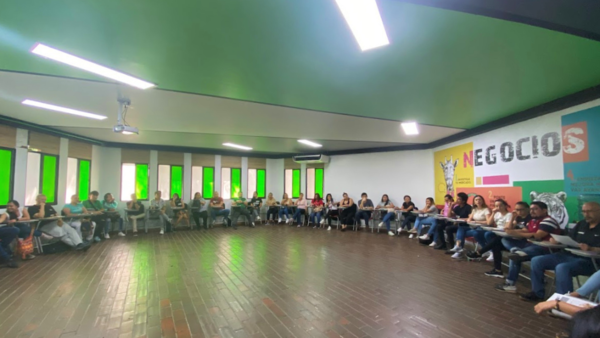 Colômbia acolhe o 2º piloto das Escolas Ubuntu LATAM