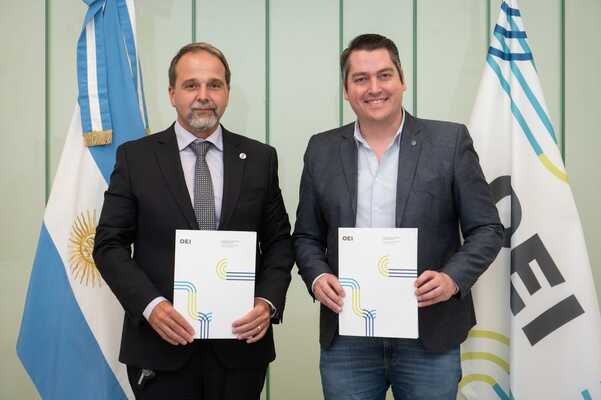 Intendencia de Rio Grande y OEI firman convenio de colaboración 