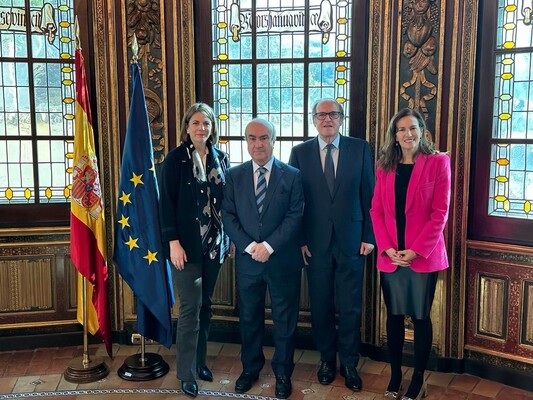 Encuentro entre el secretario general de la OEI, Mariano Jabonero, y el defensor del pueblo de España, Ángel Gabilondo