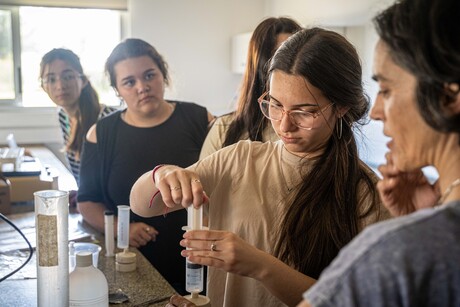Más mujer en ciencia OEI Uruguay