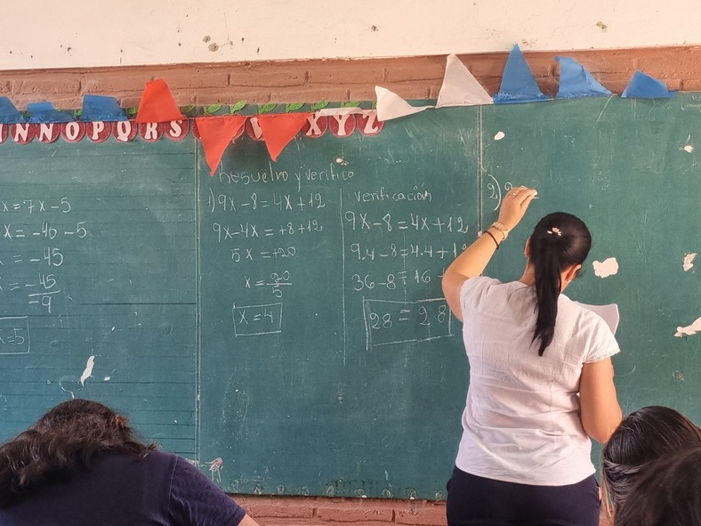 Nº 411 - Impulsando la educación en Paraguay