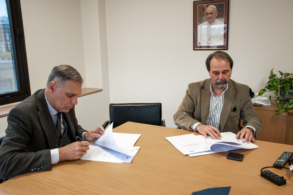OEI Argentina firmó un convenio de cooperación con la Universidad Católica Argentina