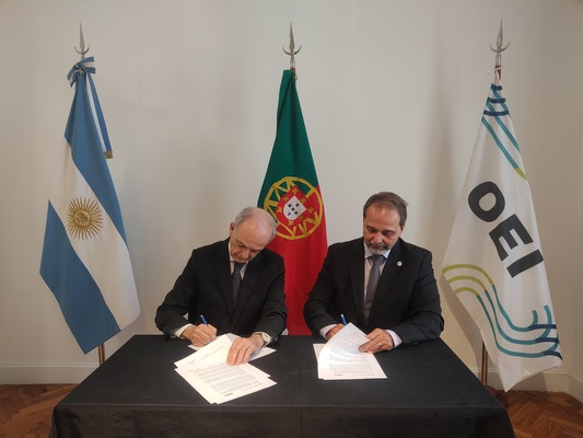OEI Argentina firma convenio con la Embajada de Portugal 