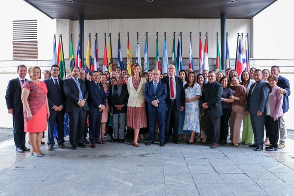 Más de 30 líderes iberoamericanos expondrán sus mejores prácticas educativas en una gran cumbre internacional de OEI y UNIR