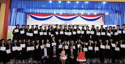 Graduación de Especialistas en Educación Inclusiva de educadores de Caaguazú, Caazapá, Guairá, Concepción y Amambay