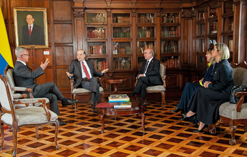 Secretario General de la OEI se reúne con el ministro de Relaciones Exteriores de Colombia Álvaro Leyva