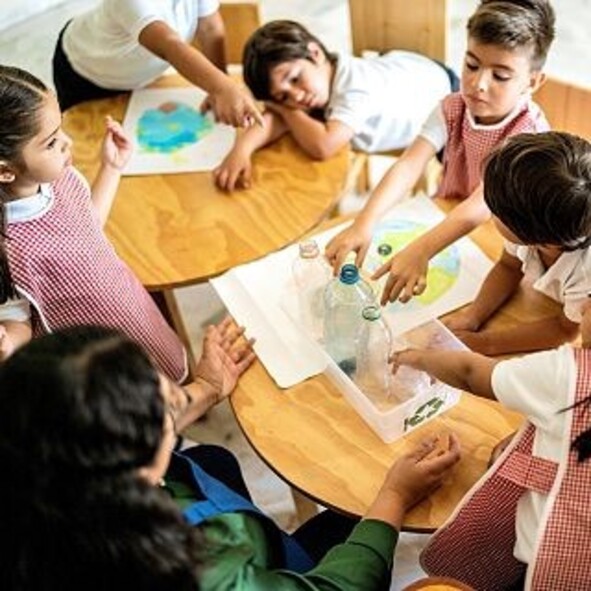 Nº 443 - 17 países de Latinoamérica extienden la jornada escolar