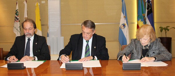 En el marco de la creación del Centro de Liderazgo y Prospectiva, la OEI Argentina firmó un acuerdo con ILES y USAL para dar inicio al PELI II