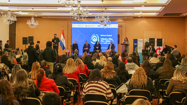 Docentes paraguayos fueron capacitados para el abordaje de la protección de niñas, niños y adolescentes en el ámbito educativo