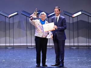María López Vigil recibe el Premio Cervantes Chico Iberoamericano 2019