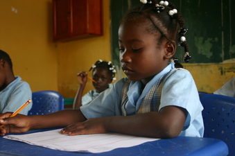 Luces para Aprender colabora con dos orfanatos del Congo