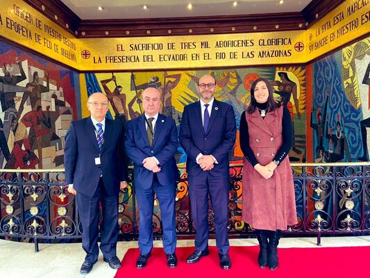 El secretario general de OEI se reúne con autoridades de Ecuador