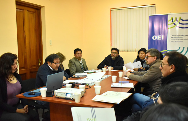 Formación Técnica Profesional Dual en Bolivia: Se instala Mesa de Trabajo para analizar posibilidades de integración  de empresas con institutos técnicos tecnológicos