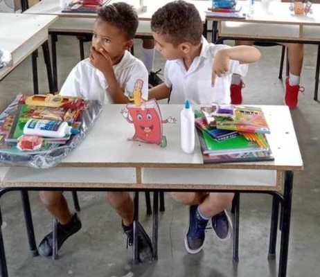 Donación de la OEI a escuela afectada por el huracán Ian en Pinar del Río