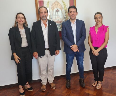 Encuentro de trabajo entre el ministro de Educación, Cultura, Infancias y DGE de la provincia de Mendoza y el director de la OEI de Argentina