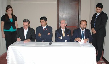 Firma de Convenio entre la Organización de Estados Iberoamericanos y “Juntos por la Educación”