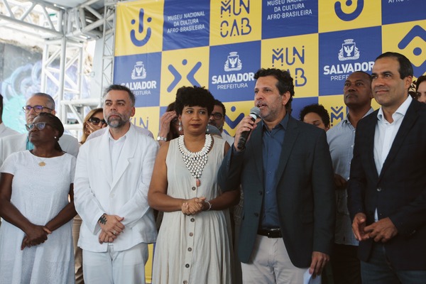 OEI e Prefeitura de Salvador inauguram exposição 'Um Defeito de Cor'