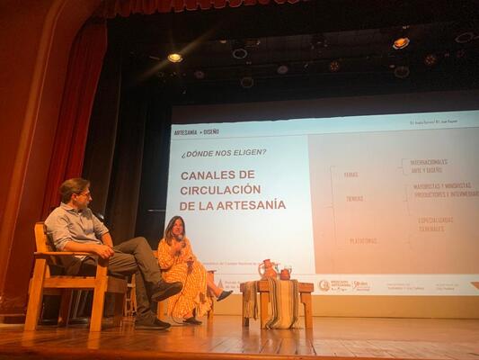 Formando Trama – La Rioja: Conferencia + Clínica para el fortalecimiento y circulación del producto cultural de los artesanos 