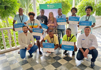 OEI hizo entrega de 40 luminarias y certificados en Open Water en buceo a 20 jóvenes de  las Islas de los Archipiélagos de San Bernardo y Nuestra Señora del Rosario