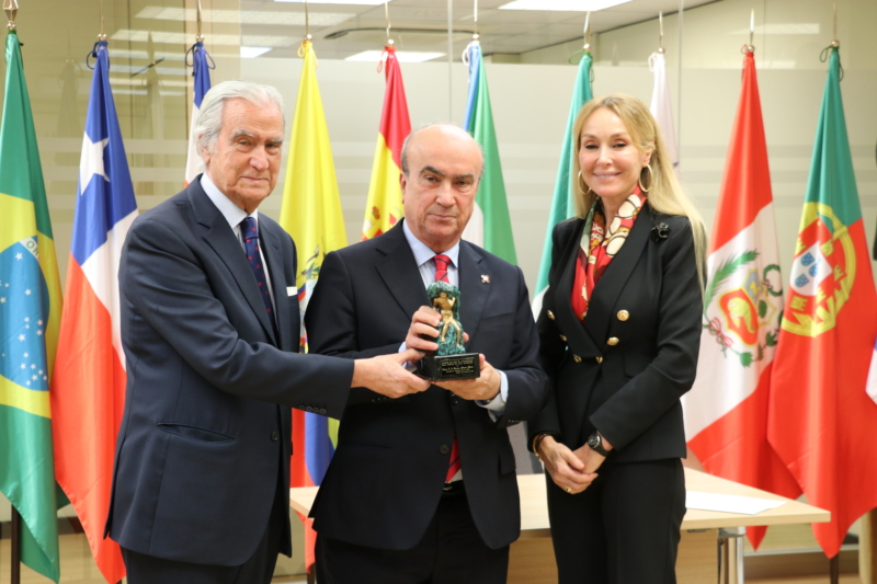 Mariano Jabonero recibe el Máster de Oro del Real Fórum de Alta Dirección de España