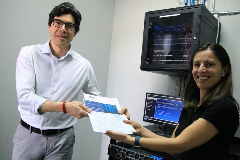 Entrega de Servidor para Plataforma STEAM "Nuestras Voces".