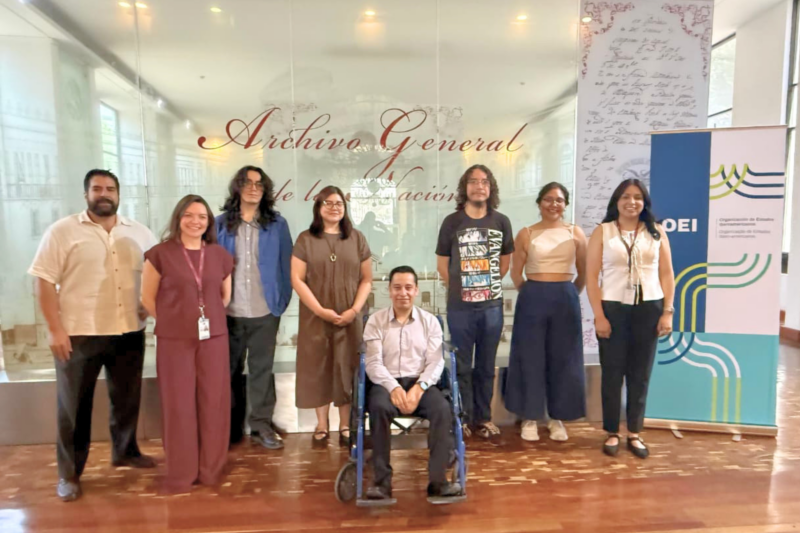 Equipo técnico del Archivo General de la Nación y la Oficina en México de la OEI. 